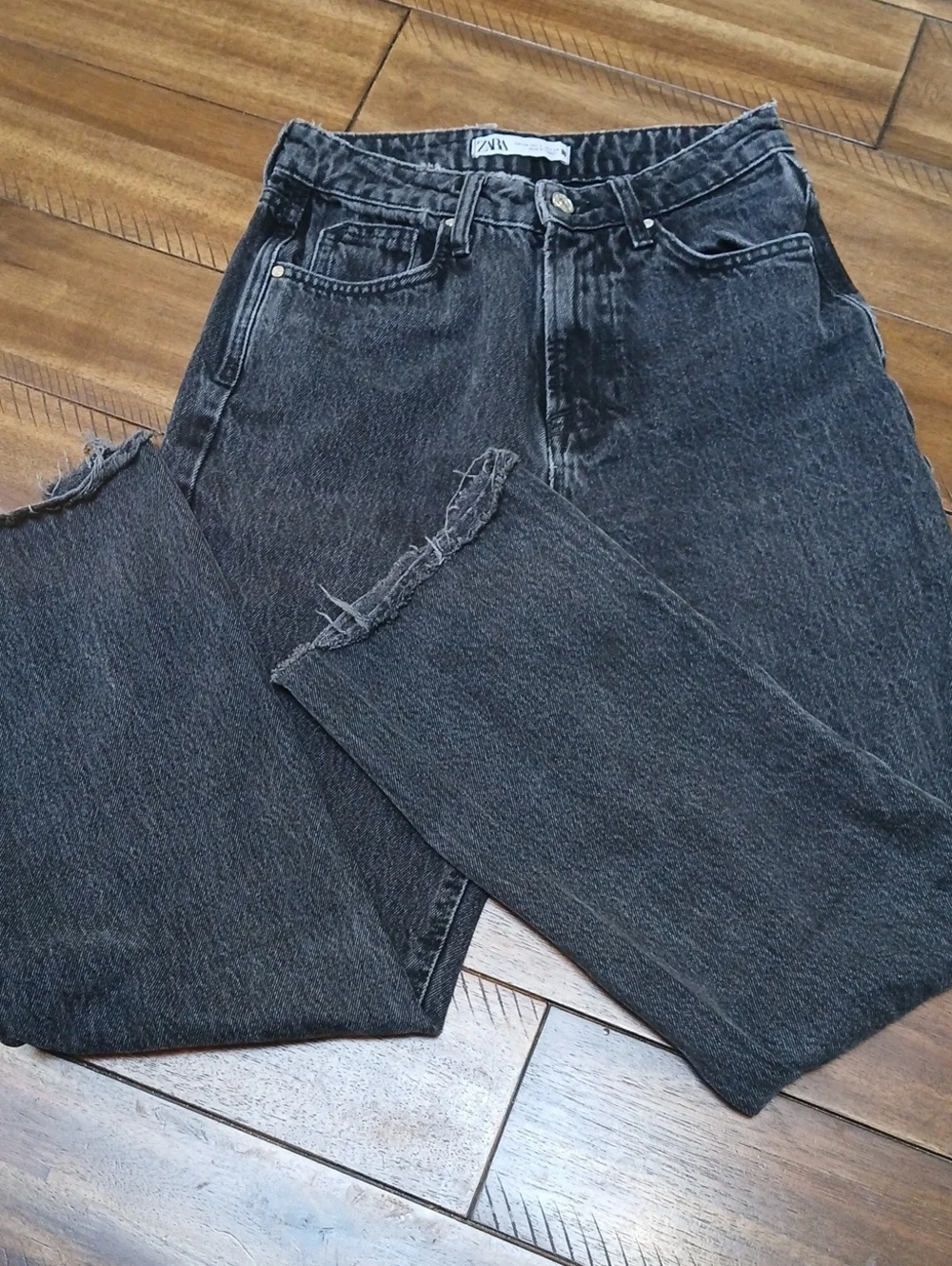 Zara Straight Black Washed Jeans with Frayed Hem